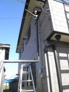 雨樋の一部解体清掃