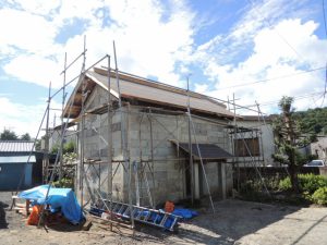 大谷石蔵の屋根替えリフォーム